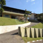 Casa à venda com 4 suítes em Alpes dos Araçás (jordanésia), Cajamar, SP