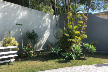 Casa à venda com 3 quartos, sendo 2 suítes,  em Jardim do Lago, Atibaia, SP