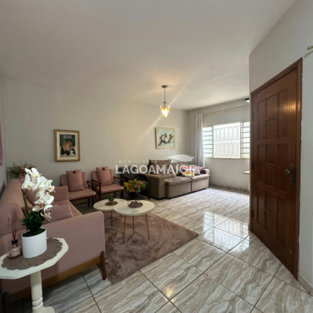 Casa à venda com 3 quartos, sendo 1 suíte,  em Jardim Brasília, Três Lagoas, MS