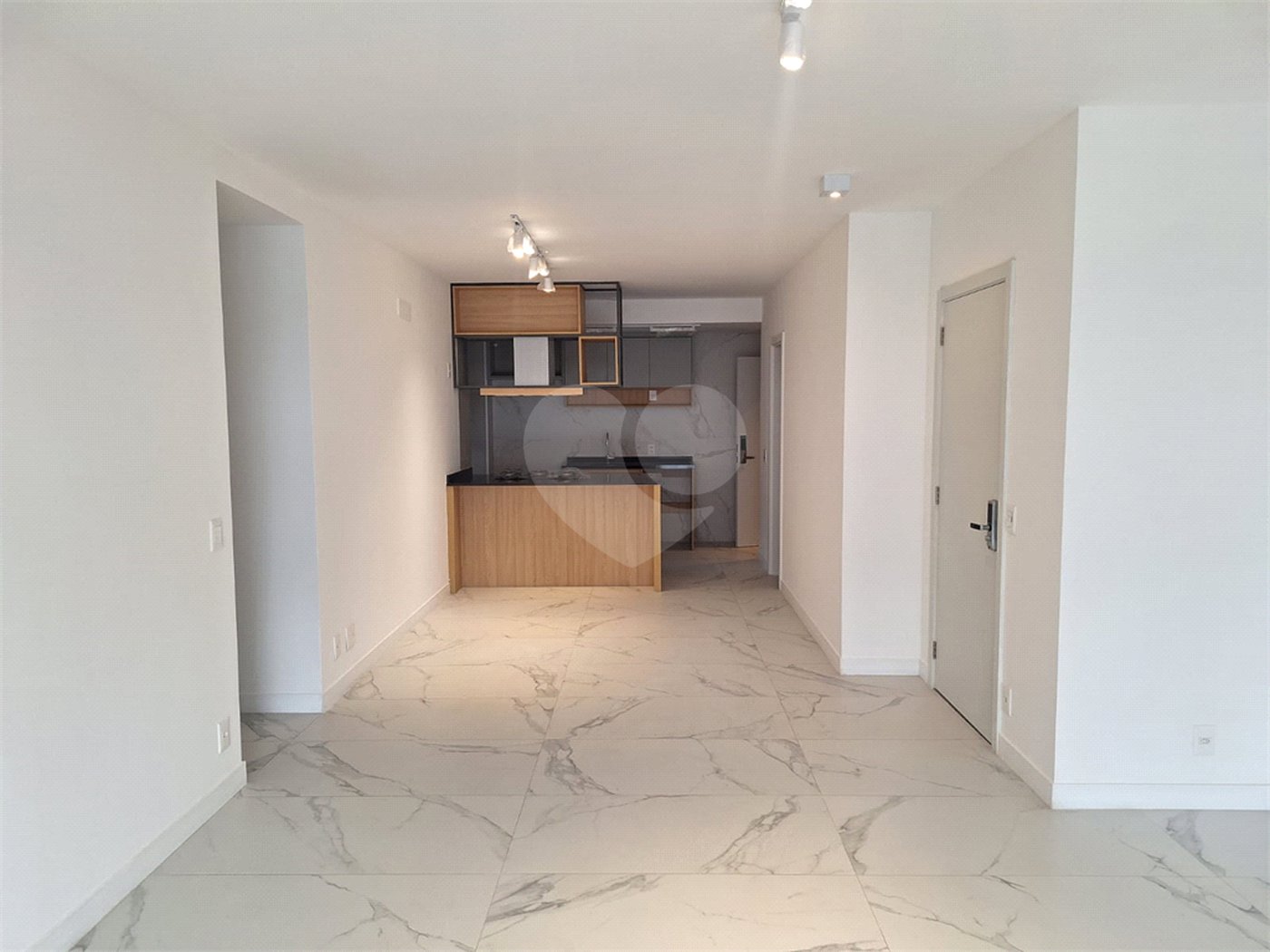 Apartamento à venda com 3 suítes em Sumarezinho, São Paulo, SP