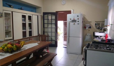 Sobrado à venda com 4 quartos, sendo 1 suíte,  em Tremembé, São Paulo, SP