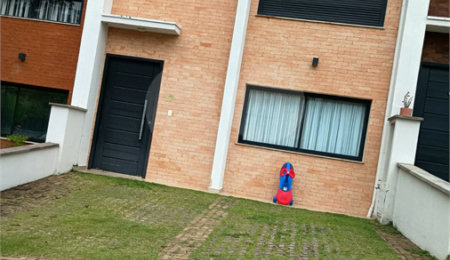 Casa à venda ou para alugar com 3 suítes no condomínio Quinta das Oliveiras, Valinhos - SP
