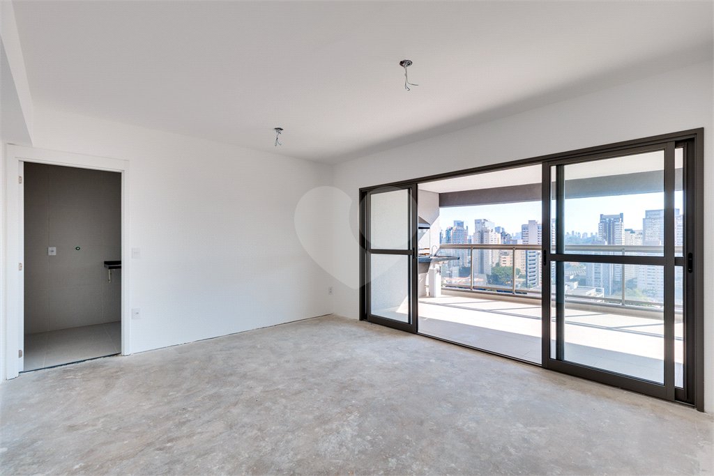 Apartamento à venda com 4 quartos, sendo 3 suítes,  em Brooklin, São Paulo, SP