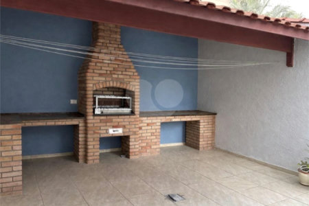 Sobrado à venda com 3 quartos, sendo 1 suíte, em Campo Grande, São Paulo, SP