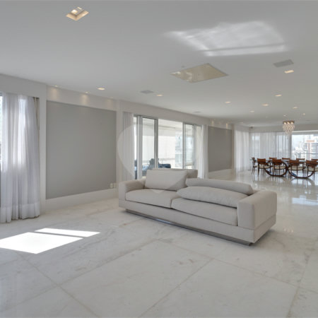 Apartamento à venda com 4 suítes em Campo Belo, São Paulo, SP