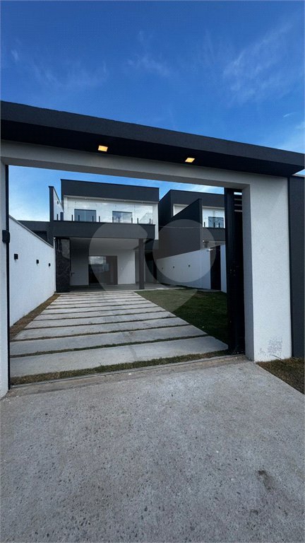 Casa à venda com 3 quartos, sendo 1 suíte, no condomínio Parque Guará, Rio de Janeiro - RJ