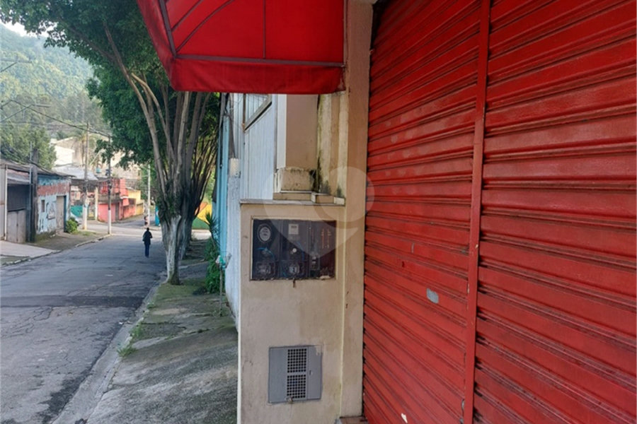 Sobrado à venda com 4 quartos no Brasilândia, São Paulo, SP