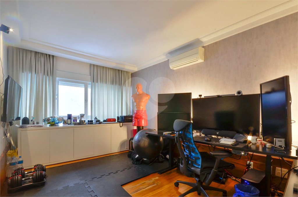 Casa à venda com 5 quartos, sendo 4 suítes, no condomínio Espaço Mobile - Real Parque, São Paulo - SP