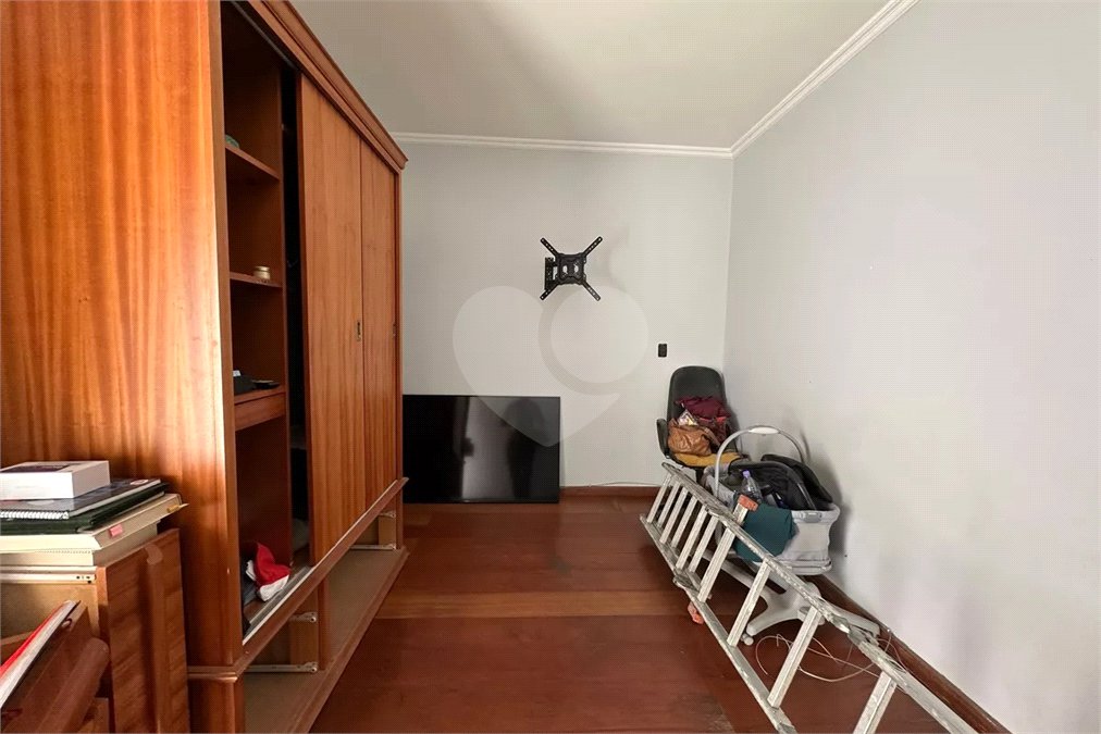 Sobrado à venda com 4 quartos, sendo 2 suítes, em Vila Ipojuca, São Paulo, SP