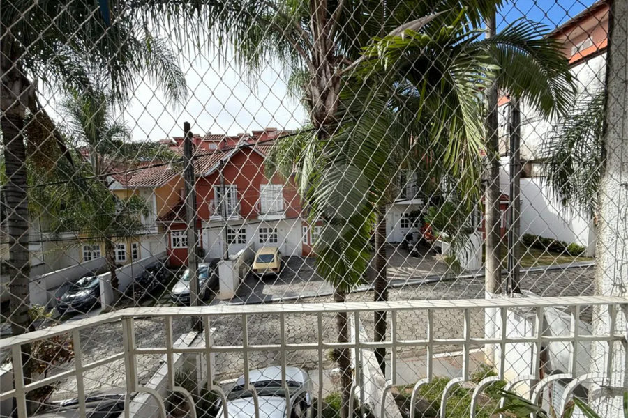 Casa à venda com 2 suítes no condomínio Village Palmas, São Paulo - SP