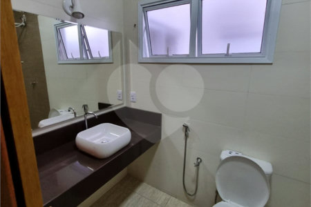 Casa à venda com 3 quartos, sendo 1 suíte, no condomínio Horto Florestal Villagio, Sorocaba - SP