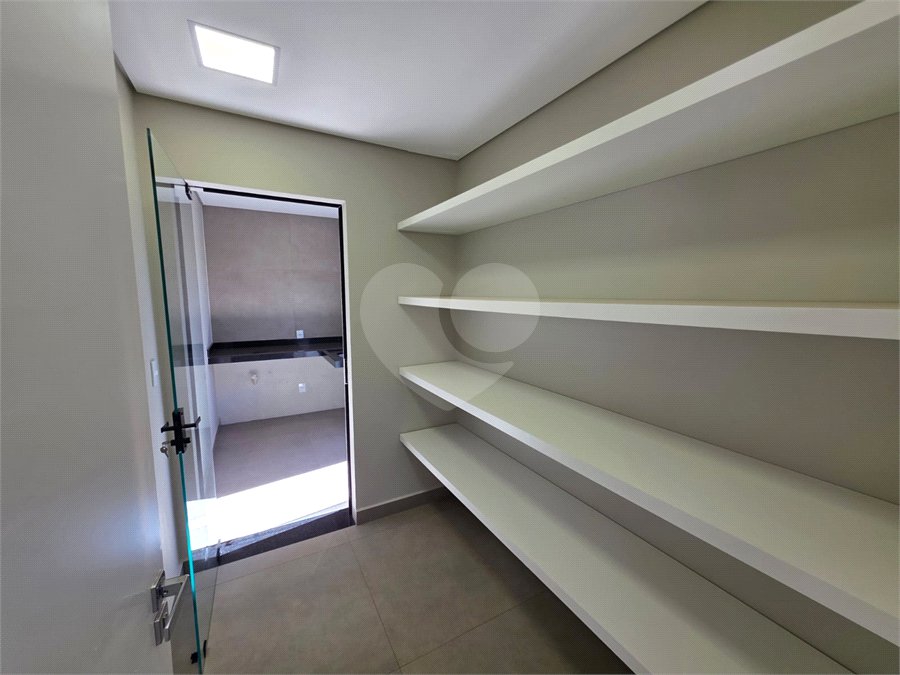 Sobrado com 3 suítes e closet, e escritório Faber 4