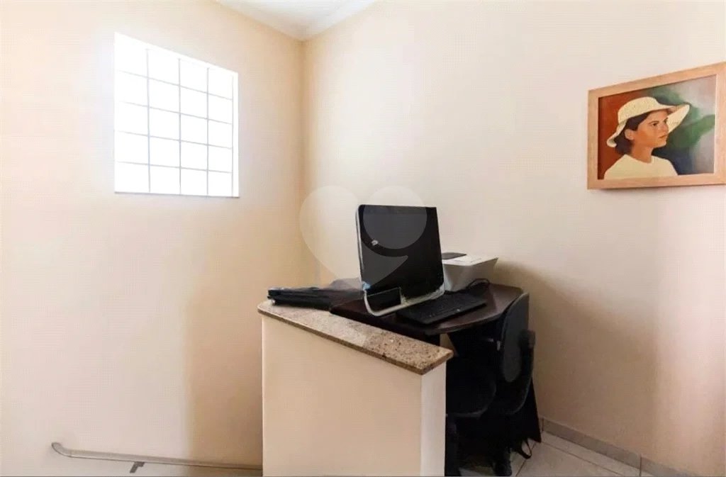Sobrado à venda no Ipiranga de 140m² com 4 suítes e 3 vagas.