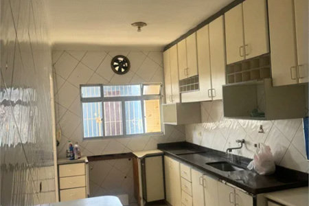 Sobrado à venda com 5 quartos em Bela Vista, Osasco, SP