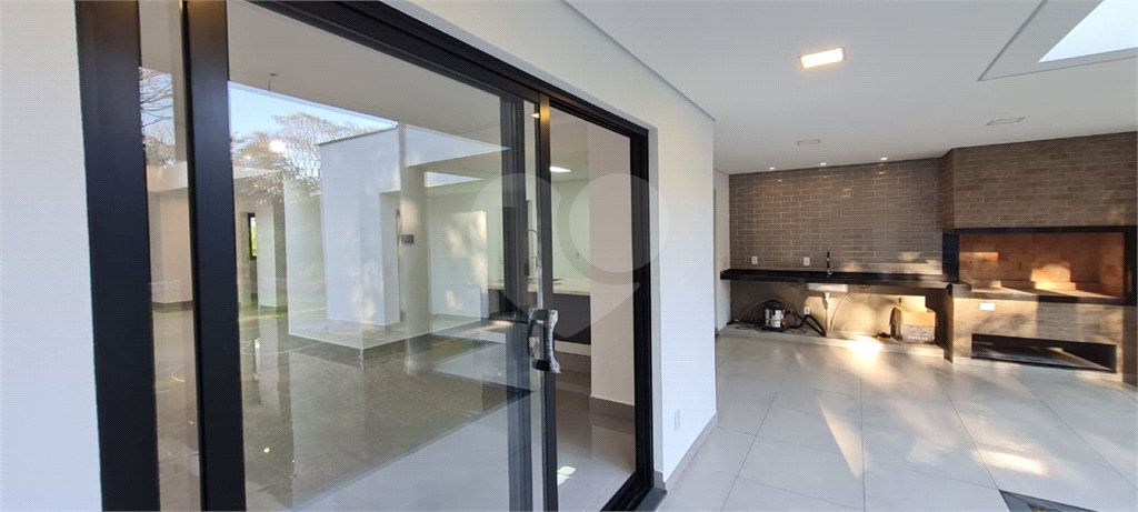 Casa à venda com 3 suítes no condomínio Reserva dos Vinhedos, Louveira - SP