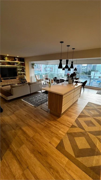 Apartamento à venda com 3 suítes em Vila Gertrudes, São Paulo, SP