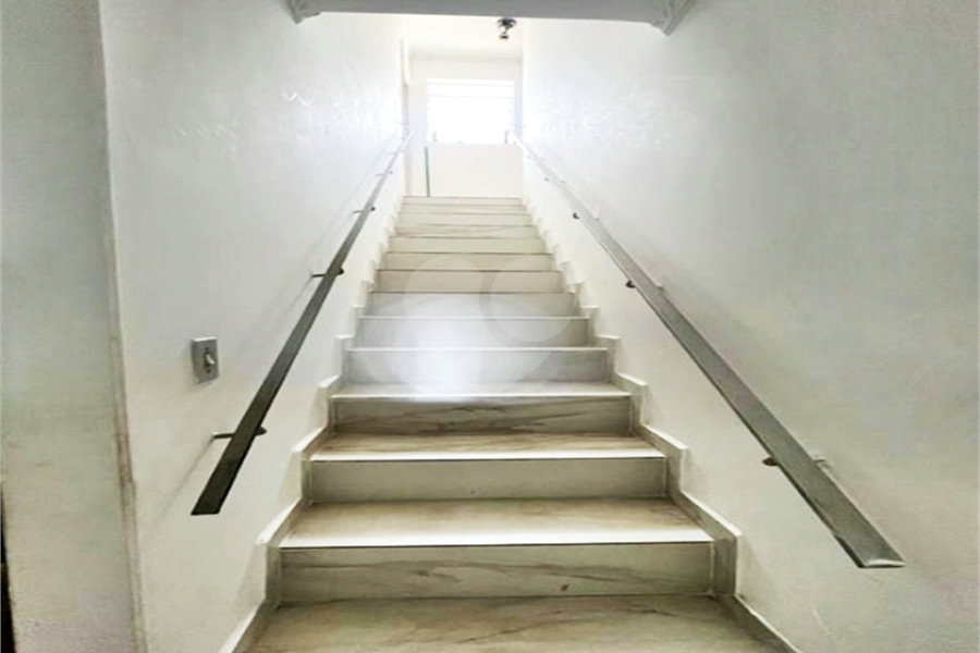 Sobrado à venda com 2 quartos em Santana, São Paulo, SP