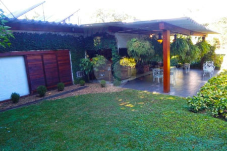 Casa Térrea à venda com 3 quartos, sendo 1 suíte,  em Chácara Monte Alegre, São Paulo, SP