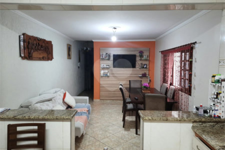 Casa à venda com 3 quartos, sendo 1 suíte, em Parque Terra Nova II, São Bernardo do Campo, SP