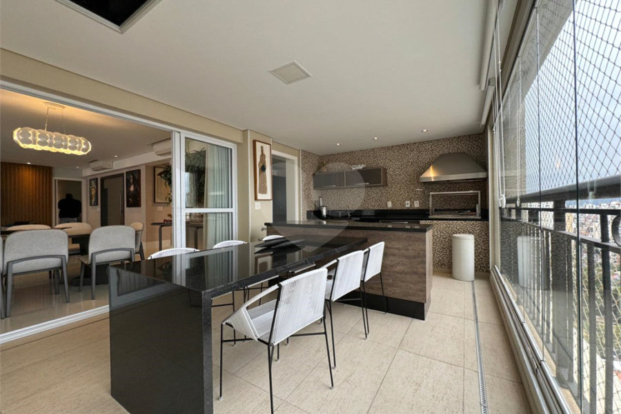 Apartamento à venda ou para alugar com 4 suítes em Santa Teresinha, São Paulo, SP