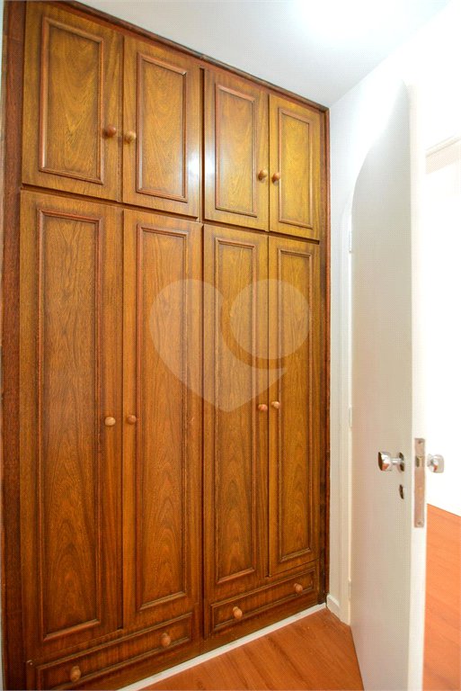 Apartamento à venda com 4 quartos, sendo 2 suítes,  em Brooklin Paulista, São Paulo, SP