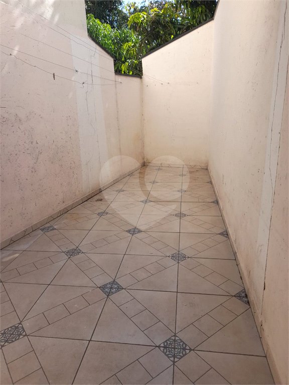 Sobrado à venda com 2 suítes em Jardim Nely, Indaiatuba, SP