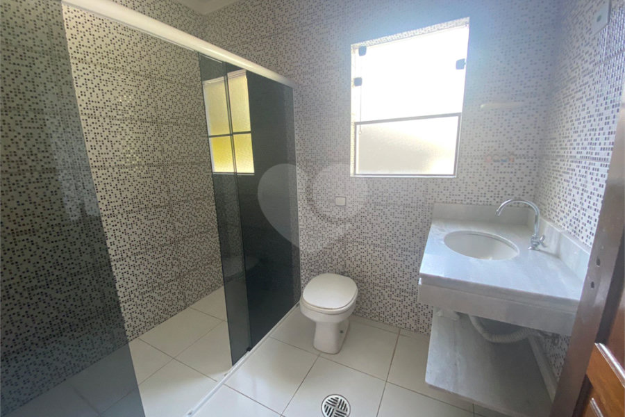 Sobrado à venda com 3 quartos, sendo 1 suíte, em Tremembé, São Paulo, SP