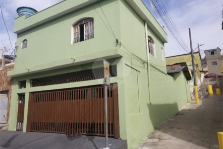 Casa à venda com 3 quartos, sendo 2 suítes, em Jardim Maria Luiza, São Paulo, SP