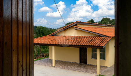 Chácara à venda com 3 quartos, sendo 1 suíte,  em Colinas Verdes, Mairinque, SP