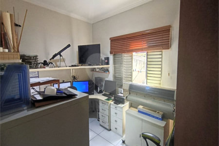 Casa Térrea à venda com 5 quartos, sendo 1 suíte, em Chora Menino, São Paulo, SP