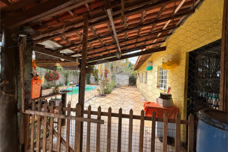 Chácara à venda com 3 quartos em Vila Sottemo, Itapetininga, SP