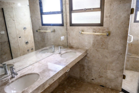 Apartamento à venda com 3 suítes em Paineiras do Morumbi, São Paulo, SP