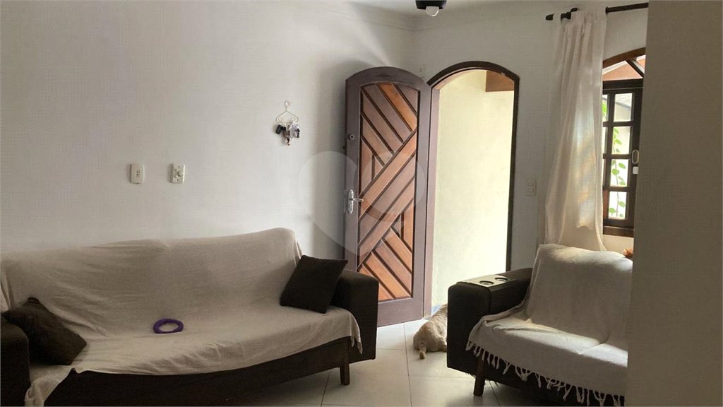 Casa à venda com 3 quartos em Jardim Santa Mena, Guarulhos, SP