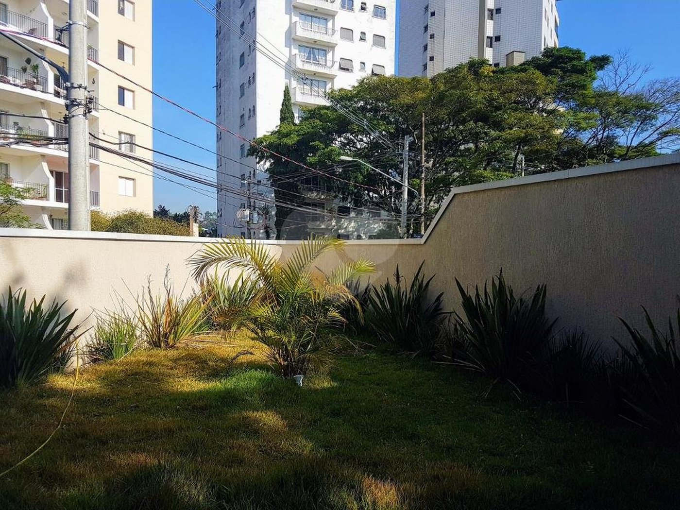 Sobrado à venda com 3 quartos, sendo 1 suíte,  em Jardim Prudência, São Paulo, SP