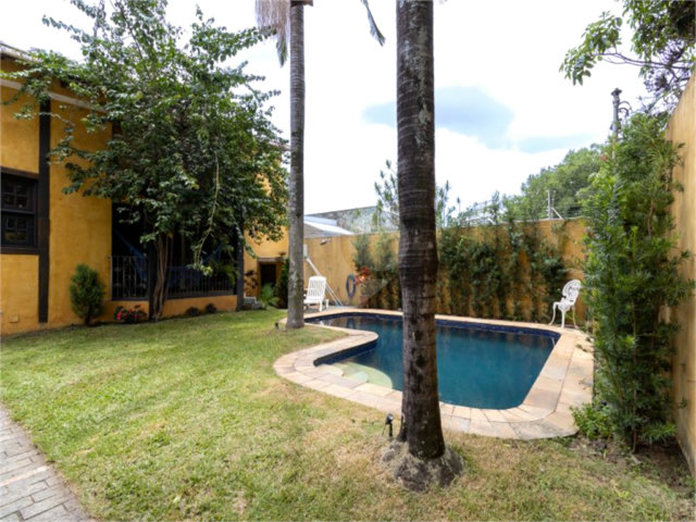 Casa à venda ou para alugar com 4 quartos, sendo 3 suítes,  em Lapa, São Paulo, SP