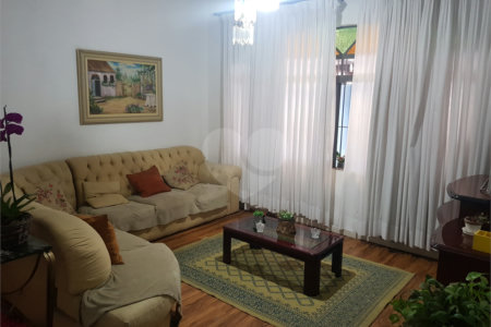 Sobrado à venda com 3 quartos, sendo 1 suíte, em Campo Grande, São Paulo, SP