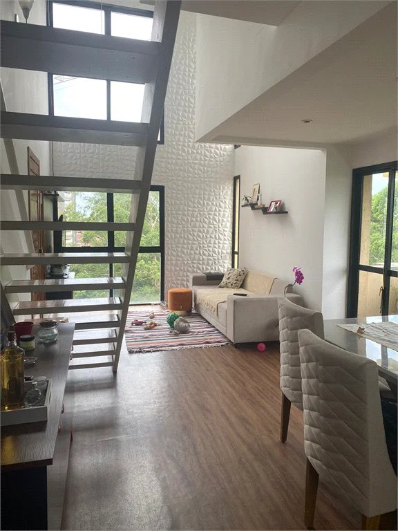 Duplex à venda com 2 quartos, sendo 1 suíte, em Paraíso do Morumbi, São Paulo, SP