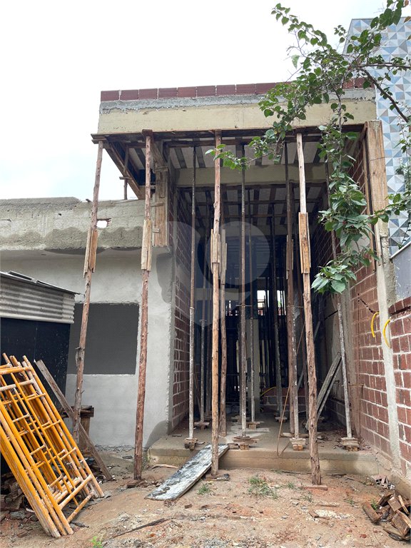Casa à venda com 3 quartos, sendo 2 suítes, no condomínio Grand Park, Rio de Janeiro - RJ