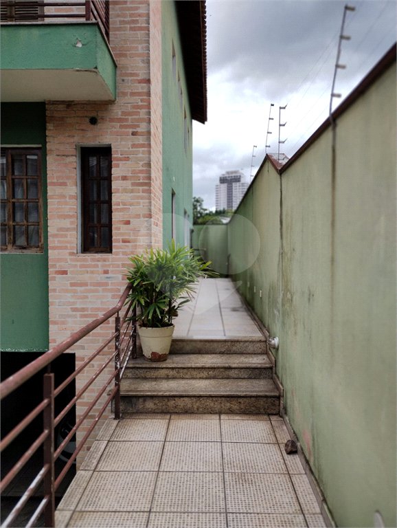 Sobrado à venda com 4 quartos, sendo 1 suíte,  em Butantã, São Paulo, SP