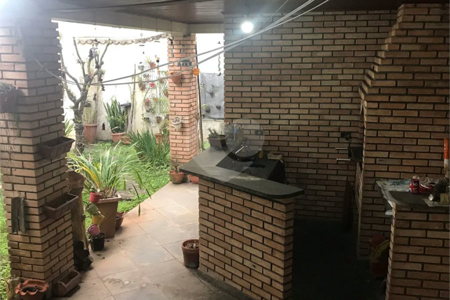 Sobrado à venda com 5 quartos, sendo 1 suíte, em Tremembé, São Paulo, SP