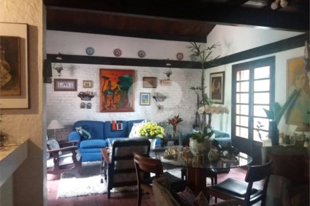 Casa à venda com 3 quartos, sendo 1 suíte, em Vila Cruzeiro, São Paulo, SP