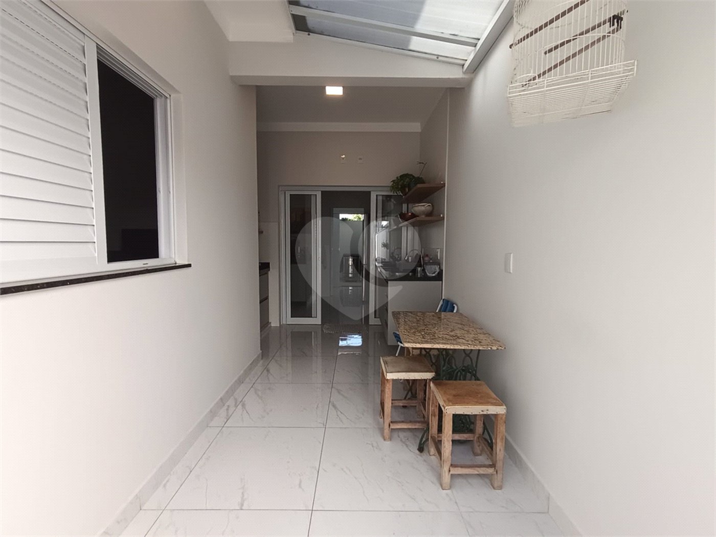 Casa à venda com 3 quartos, sendo 1 suíte,  no condomínio Ipes 2, Tatuí - SP