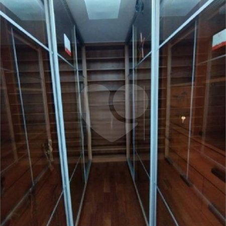 Casa à venda com 5 quartos, sendo 4 suítes,  em Parque dos Príncipes, São Paulo, SP