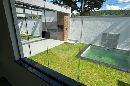 Casa à venda com 3 quartos, sendo 1 suíte, no condomínio Parque Guará, Rio de Janeiro - RJ