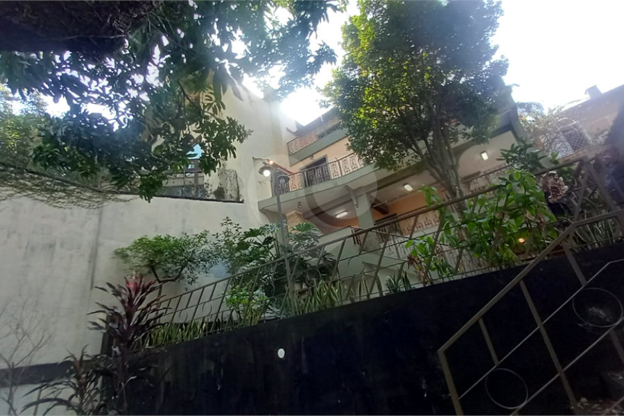 Sobrado à venda com 4 quartos, sendo 2 suítes, em Tremembé, São Paulo, SP