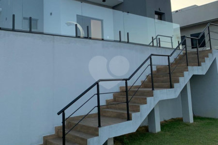 Casa à venda com 3 suítes no condomínio Village Ipanema I, Araçoiaba da Serra - SP