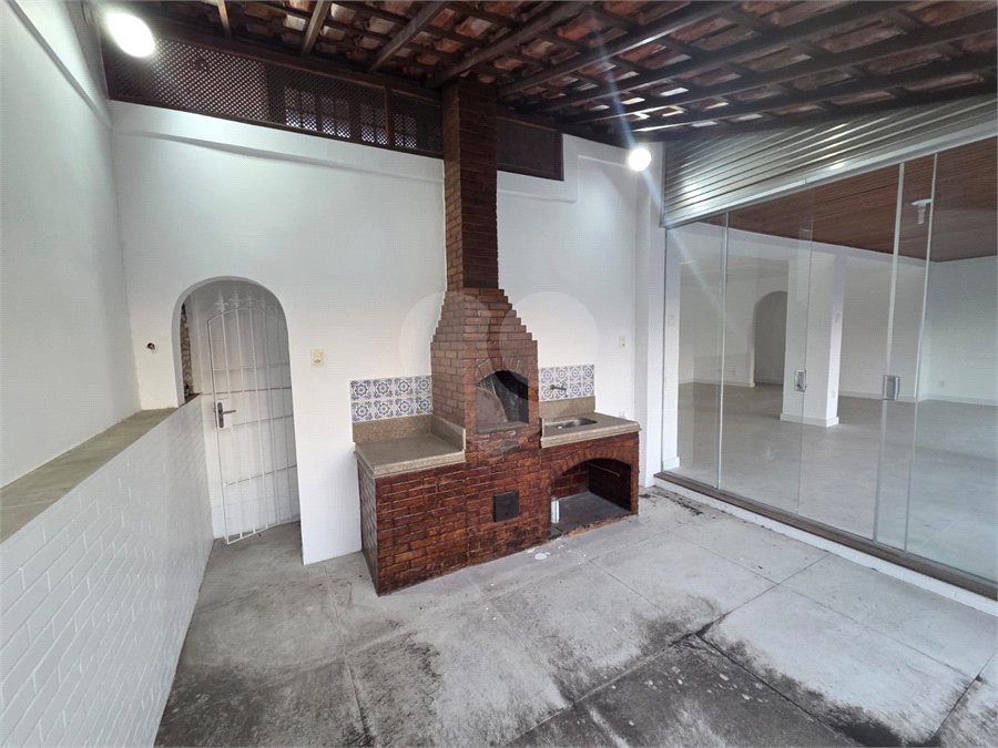 Cobertura à venda ou para alugar com 3 quartos, sendo 1 suíte, em Tijuca, Rio de Janeiro, RJ