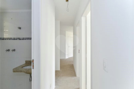 Apartamento à venda com 3 quartos, sendo 1 suíte, em Vila Gumercindo, São Paulo, SP