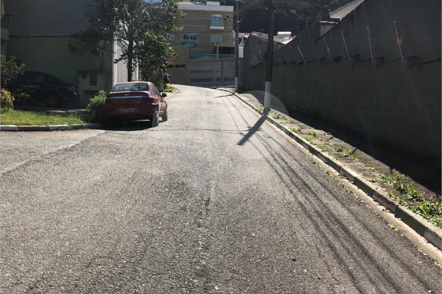 Terreno à venda em Horto, São Paulo, SP