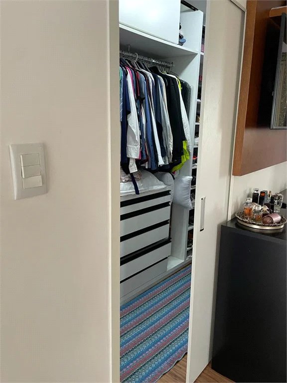 Apartamento à venda com 2 quartos, sendo 1 suíte, em Jardim Londrina, São Paulo, SP